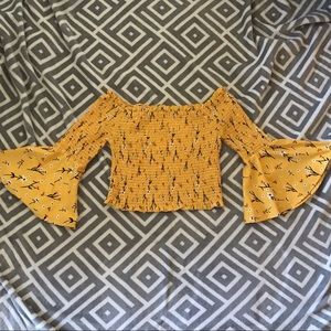 True Destiny Juniors Size Large Bell Sleeve Yellow Smocked Crop Top
